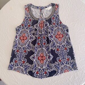 XL Sleeveless Blouse w/ Abstract Dark Blue & Red Flower Pattern & Silver Collar